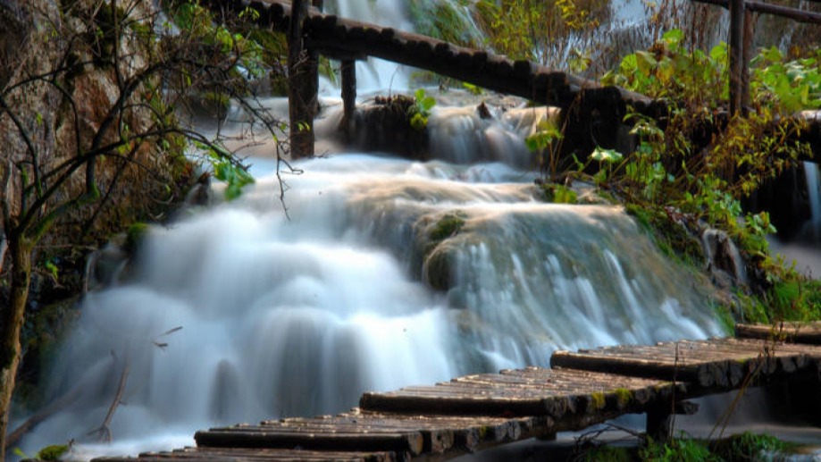 Plitvička Jezera National Park - one day bus excursion