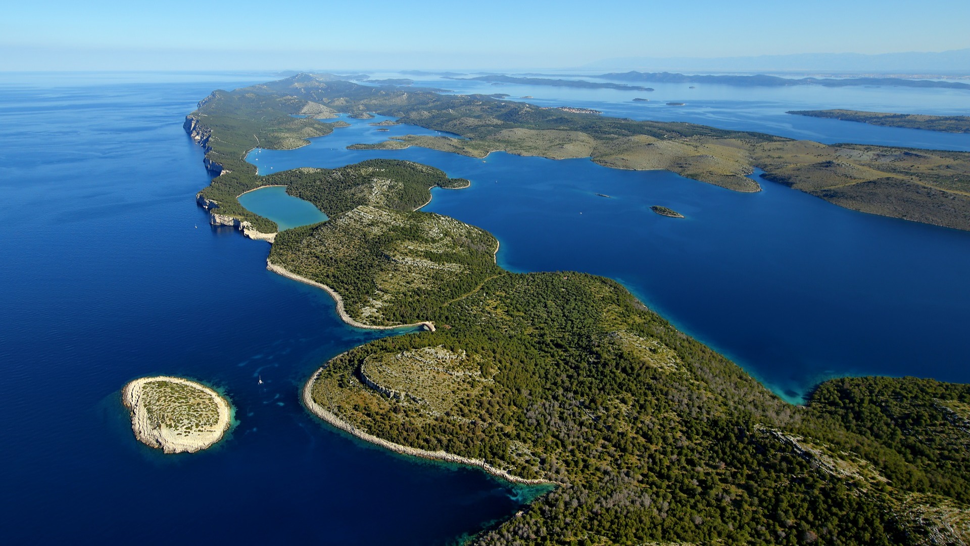 Kornati & Telašćica - Two-days private sailing tour with one night on the boat