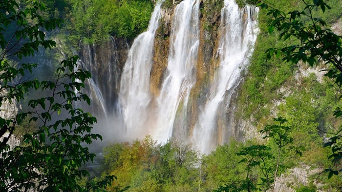Plitvice Lakes - one day bus excursion and Zadar Old Town Tour